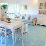 La Salis 3 Chambres, Jardin - 3 Bedrooms Appartement *
