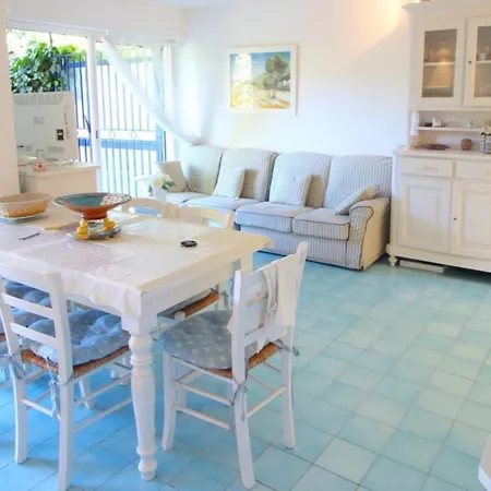 La Salis 3 Chambres, Jardin - 3 Bedrooms شقة *