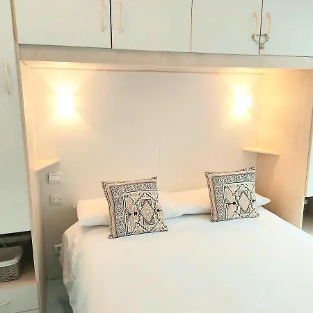 La Salis 3 Chambres, Jardin - 3 Bedrooms أنتيب