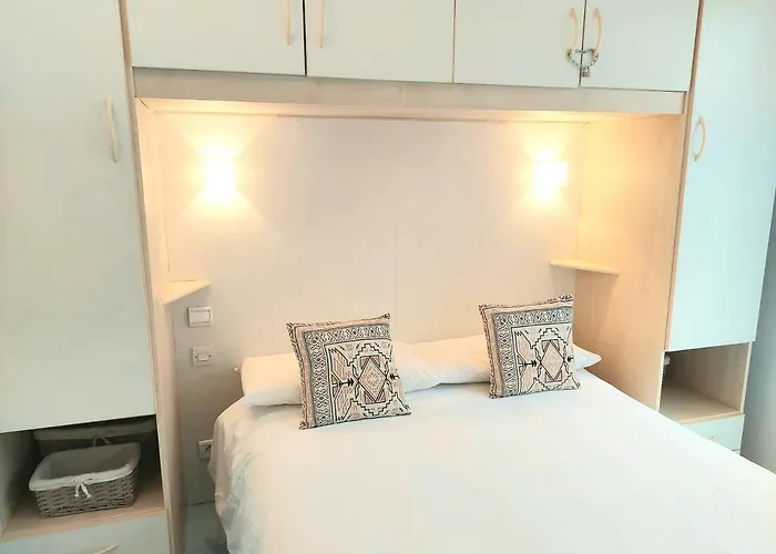 La Salis 3 Chambres, Jardin - 3 Bedrooms 昂蒂布